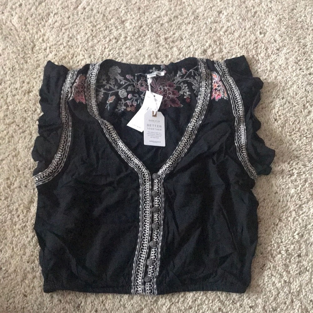 Black Floral Crop Top